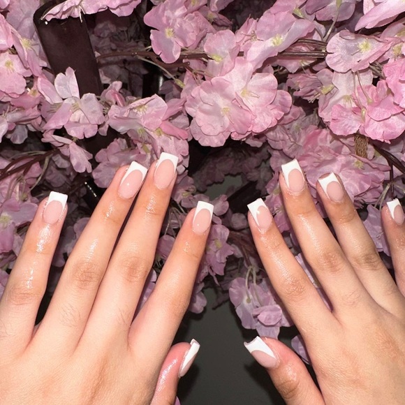 Az Nail-Tech - Picture 8 of 10